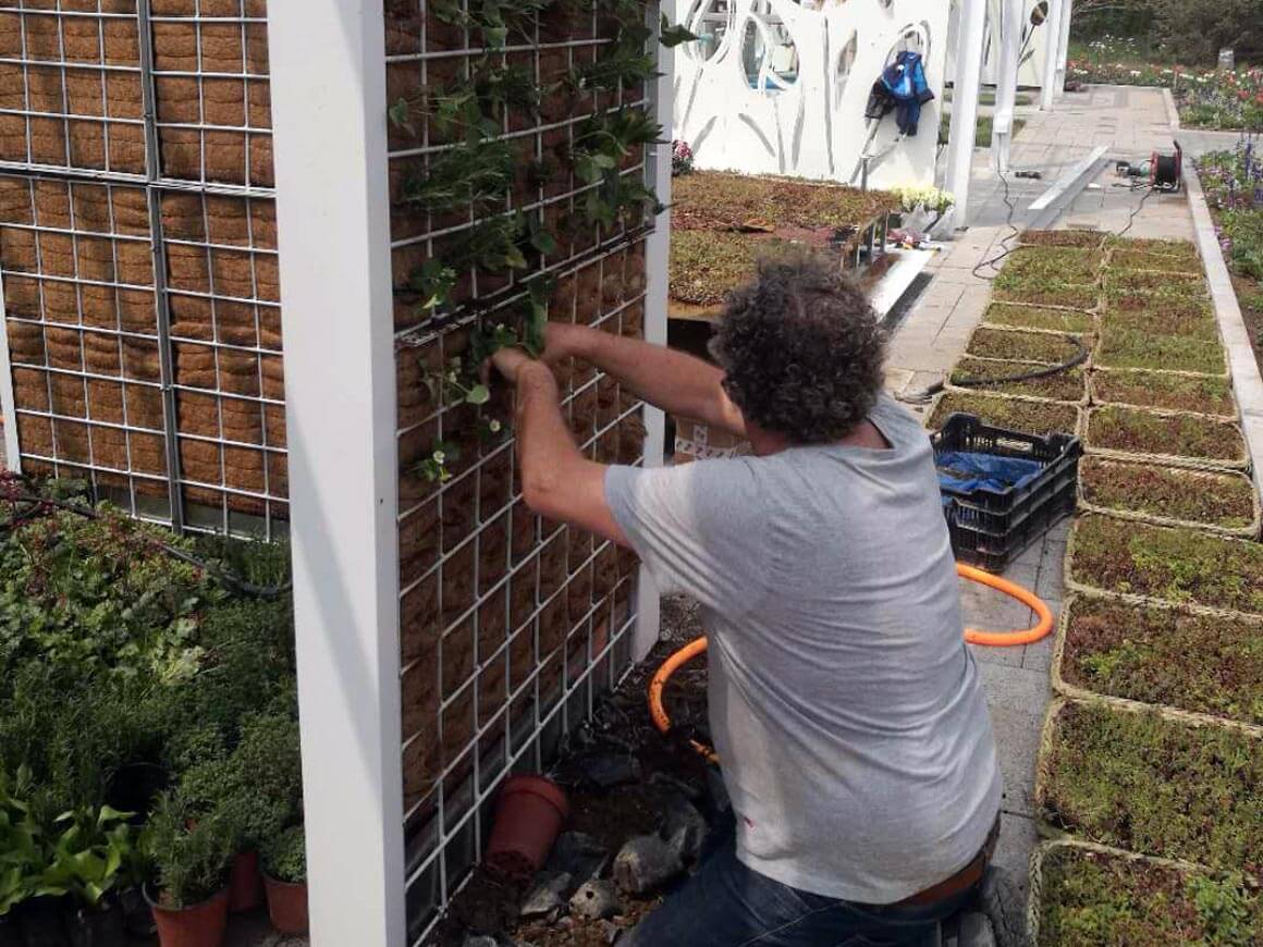 Hanging water tank 2019 Expo Beijing
